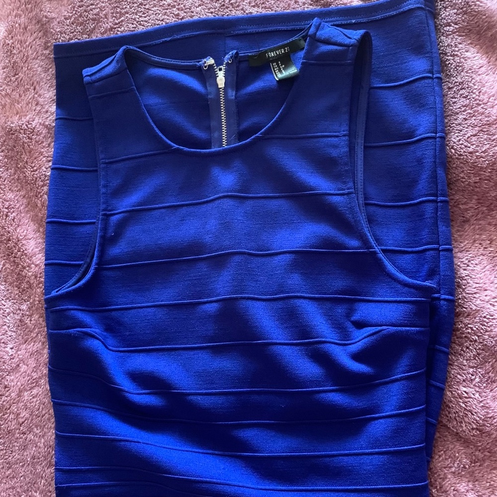backless blue dress